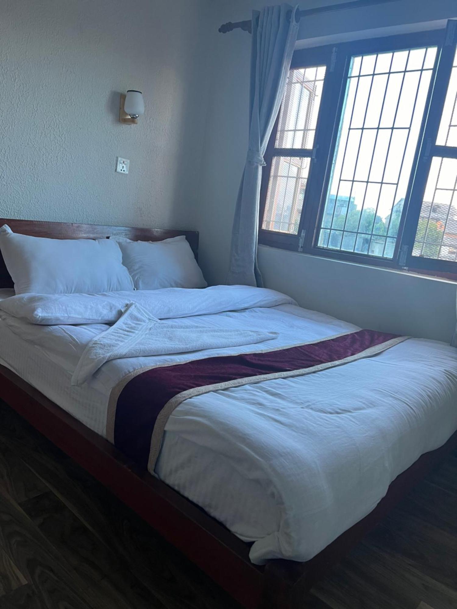 Bandipur Samira Homestay & Mountain View Restaurant Exterior photo