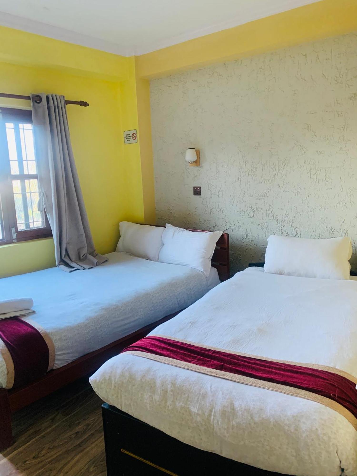 Bandipur Samira Homestay & Mountain View Restaurant Exterior photo